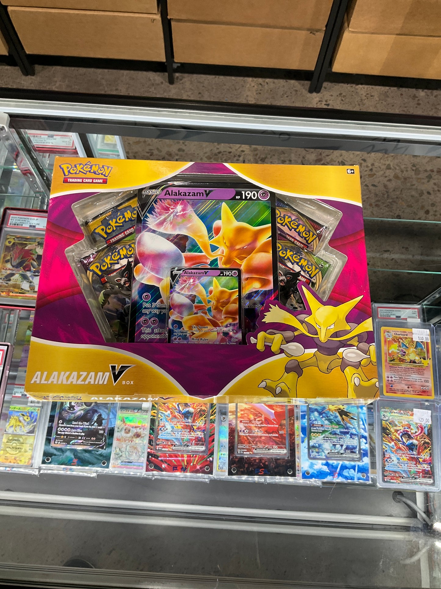 Pokemon Alakazam V Box