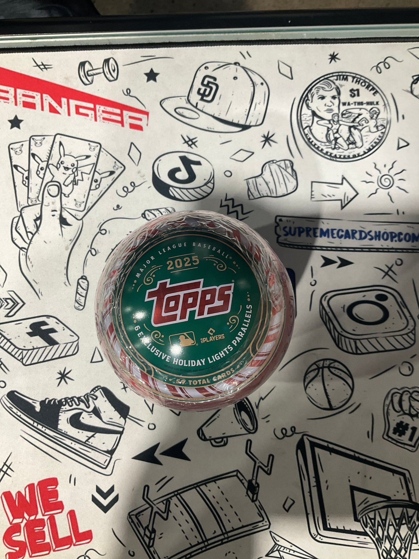 2025 Topps MLB Holiday Tin