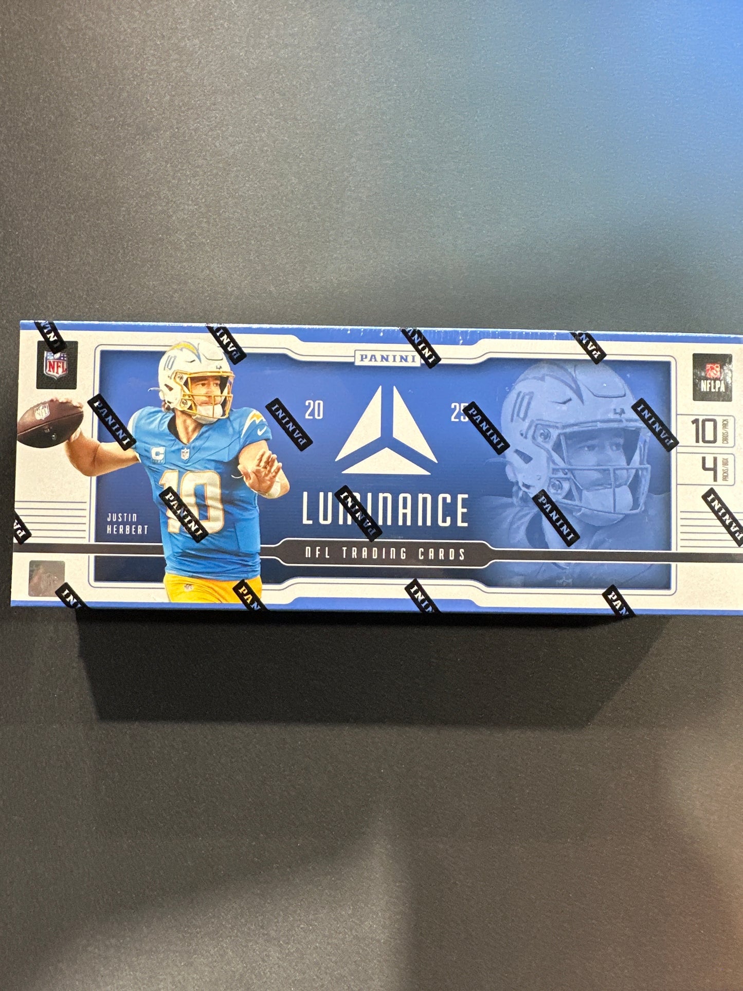 2025 Luminance NFL Hobby Box