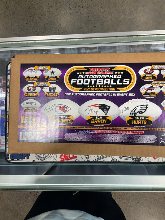 2025 Tristar Hidden Treasures Autograph Football