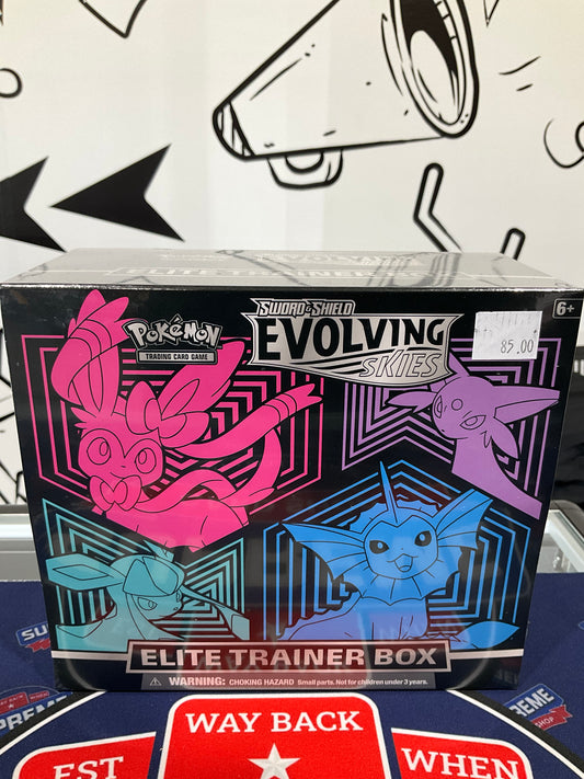 Pokémon Evolving Skies ETB